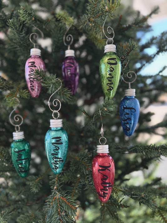Light of Friendship Ornament / Personalized Ornaments/ Plastic Light Bulb Ornament / Holiday Gift with Poem /Kids Ornaments /Gift tags